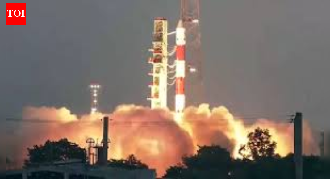 Isro sees warning in two consecutive PSLV failures