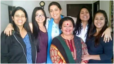 Smriti Irani reacts to a 13 year-old photo with her 'Kyunki Saas Bhi Kabhi Bahu Thi' girl gang, calls them 'madcaps'