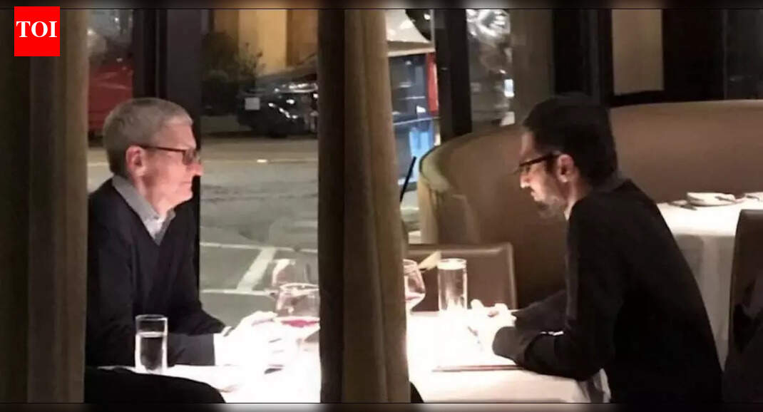 As Apple and Google announce partnership: This dinner photo of Tim Cook and Sundar Pichai goes viral
