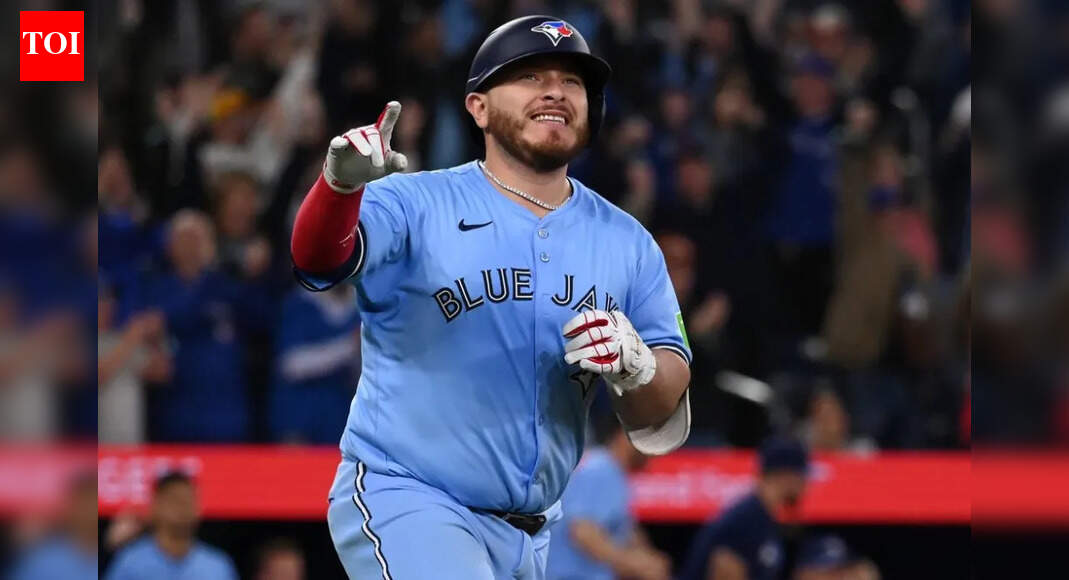 Alejandro Kirk’s net worth timeline (2016 to 2026): Inside the Toronto Blue Jays catcher’s rise, contracts, and career earnings