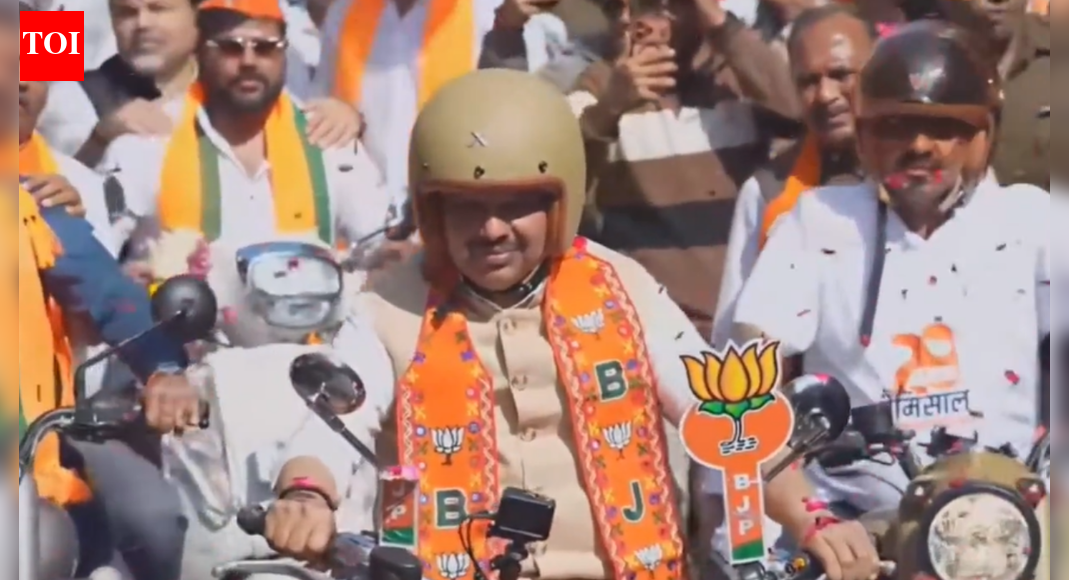 Devendra Fadnavis rides Royal Enfield during Mahayuti roadshow in Nagpur - watch