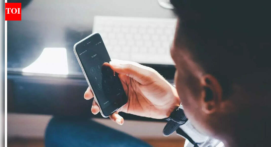 Man loses Rs 51 lakh in fake trading scam: FIR filed in Noida; scam accounts under lens