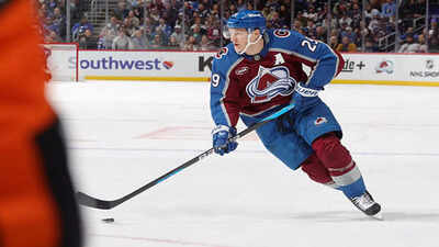 Nathan MacKinnon leads NHL scoring race as Connor McDavid and Macklin Celebrini chase close behind