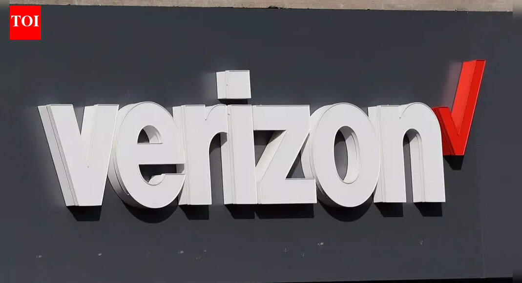America’s biggest telecom company can now save hundreds of millions of dollars as FCC takes U-turn on smartphone unlocking rule