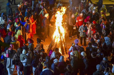 Gaiety marks Lohri celebrations at Rayat Bahra University