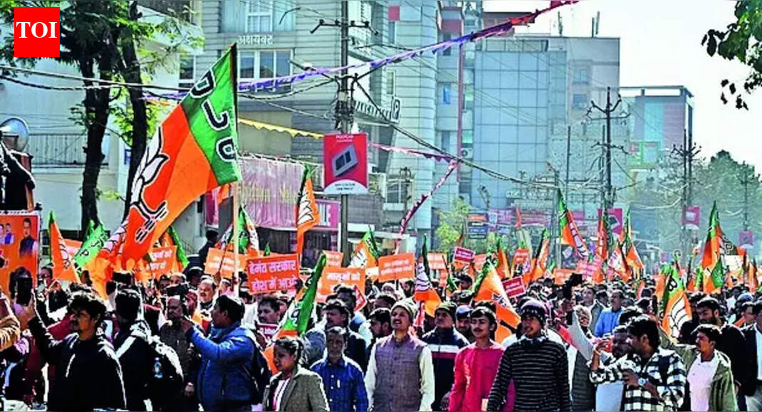 BJP slams cops for failing to trace 2 missing Dhurwa siblings