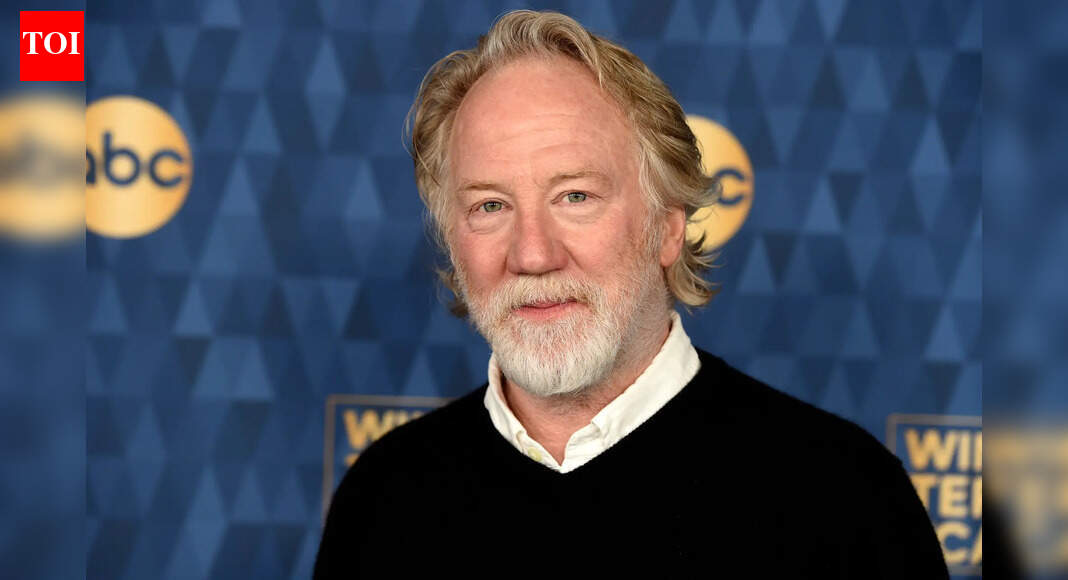 'West Wing' actor Timothy Busfield turns himself in; to fight child sex abuse charges in New Mexico