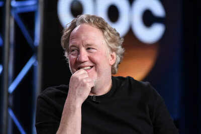 'West Wing' actor Timothy Busfield turns himself in; to fight child sex abuse charges in New Mexico