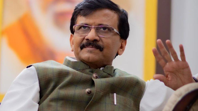 BJP-Shinde disturbing money through door to door campaign, says Shiv Sena Sanjay Raut