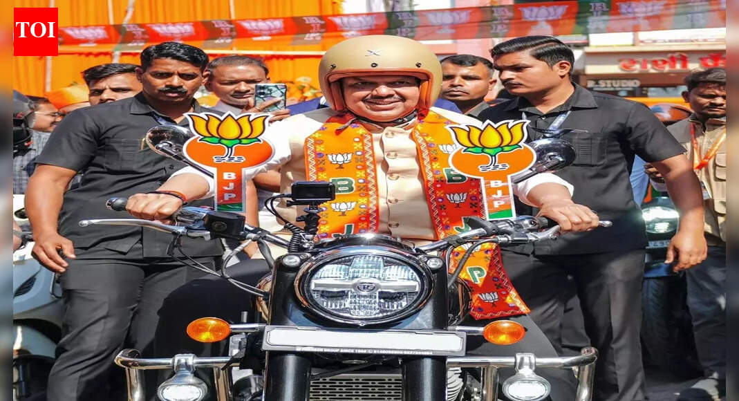 'Marathi is my language, Hindutva our aatma': Ahead of BMC polls, Devendra Fadnavis slams UBT–MNS; CM predicts Mahayuti sweep