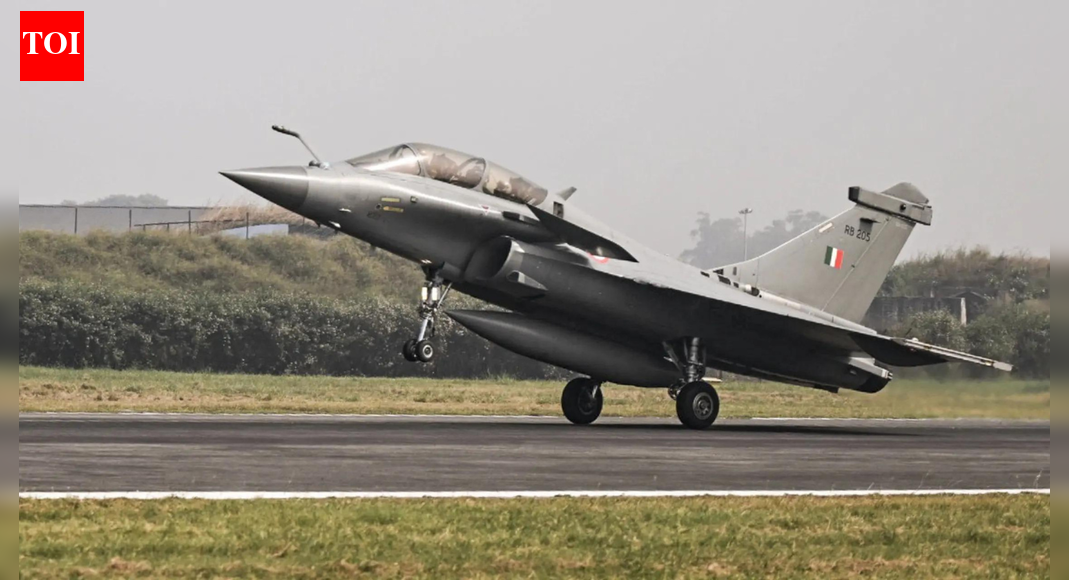 Defence ministry to discuss Rs 3.25 lakh crore 114 Rafale fighter jet deal this week