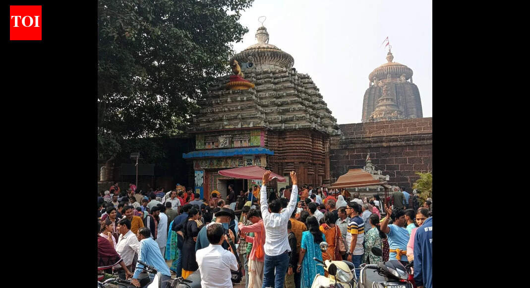 Lingaraj Temple Makar Sankranti rituals disrupted over servitors' dispute, deity stays 'hungry'