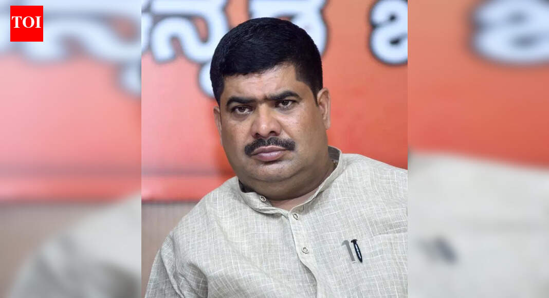 Health workers not paid for 3-4 months: MLA