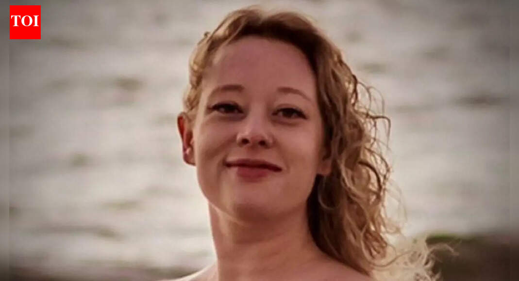 'Not blaming anybody': Renee Good's Republican father-in-law speaks out after fatal ICE shooting