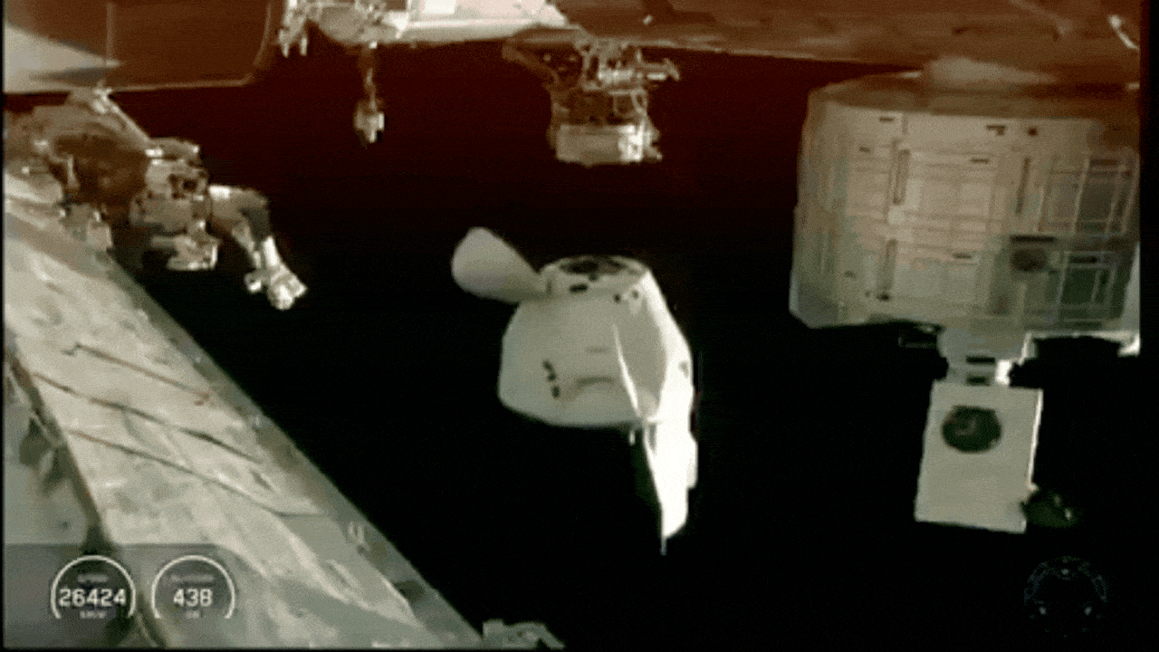 Nasa sends 4 astronauts back to Earth in first medical evacuation - watch