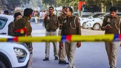 2 girl trainee athletes found hanging at Sports Authority of India hostel in Kerala