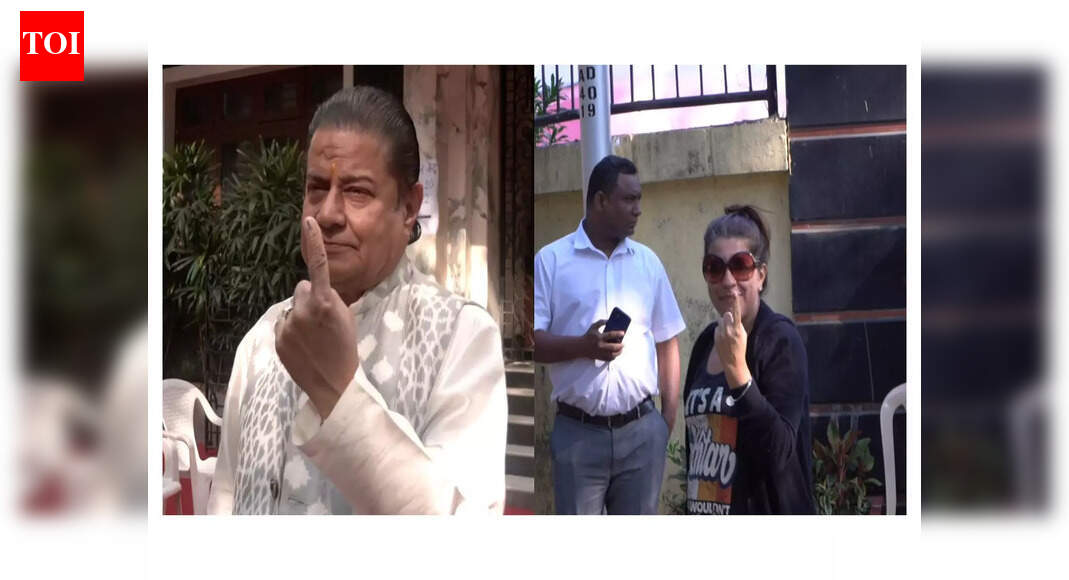 Anup Jalota casts his vote in Mumbai, urges people to take part in elections