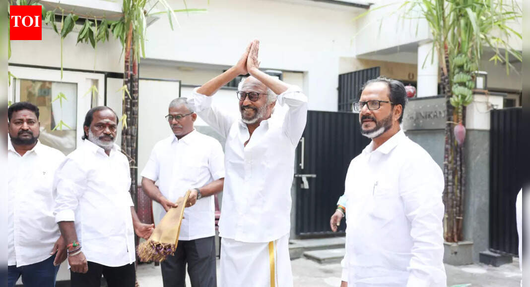 Rajnikanth meets fans outside his residence on Pongal, see pics
