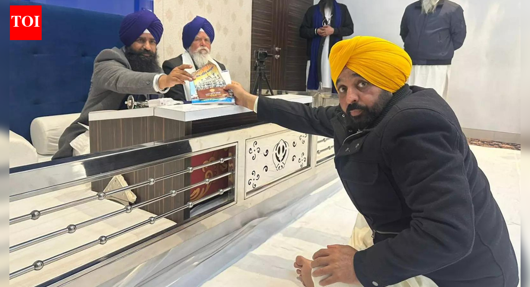 CM Bhagwant Mann appears before Akal Takht Sahib Secretariat for clarification on 'Golak' comment