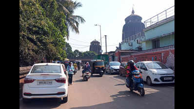 Parking chaos takes the sheen off Old Town’s beauty