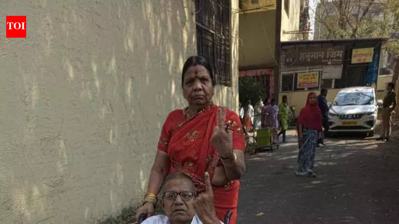 Confusion over casting four votes, mismatched wards frustrate seniors ...