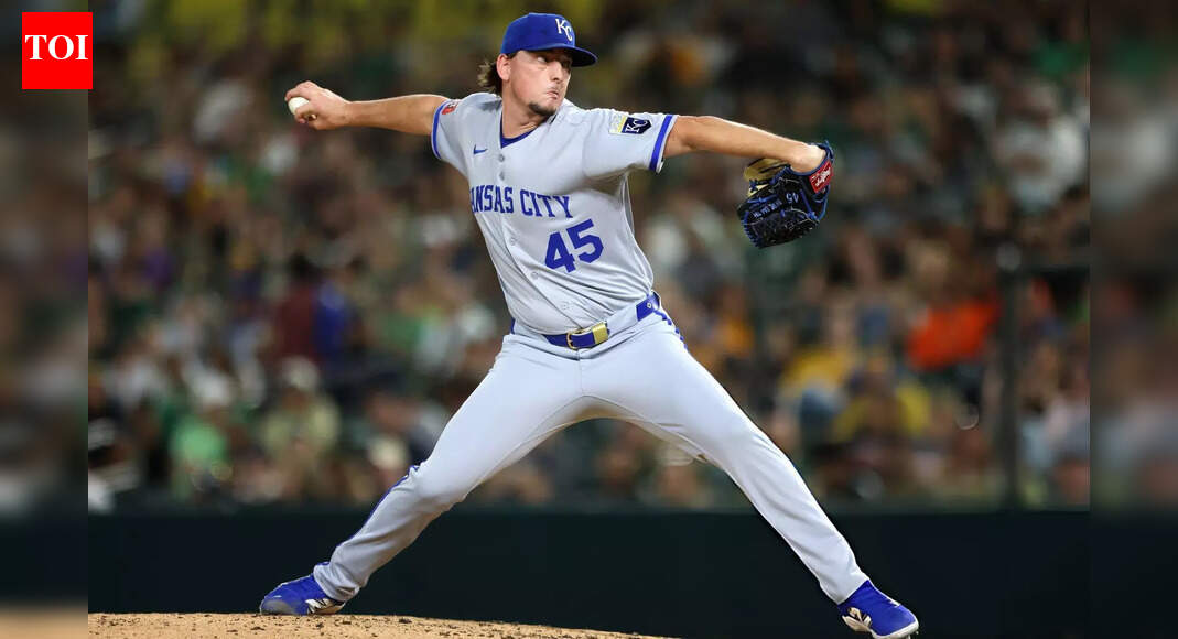 Arizona Diamondbacks sign veteran reliever Taylor Clarke after Kansas City Royals decline arbitration