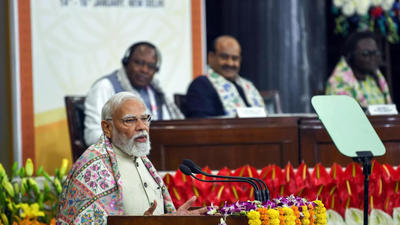 Democracy delivers in India: PM Modi at CW meet