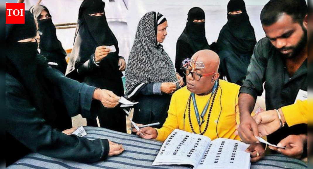 BMC polls: In Govandi, Pydhonie & Agripada, voters turn up in large numbers; says Gen Z wanted to choose their representative