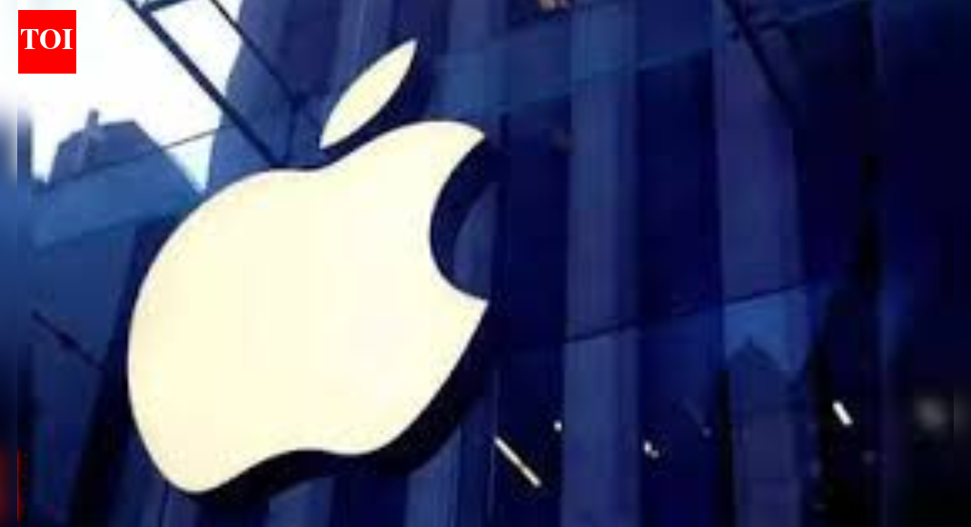 Govt warns Apple it will proceed with antitrust case