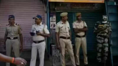  Supporters of Meenakshi Shinde, Bhushan Bhoir clash in Manpada; heavy security deployed