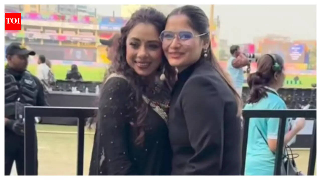 Arti Singh recalls staying by 16-year-old Rupali Ganguly’s side during a film shoot with ‘mama’ Govinda