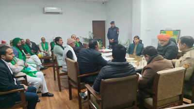 Haryana agriculture minister chairs meeting to resolve Potli village underpass issue on Shamli–Ambala national highway