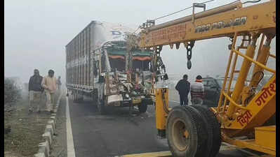1 killed, 21 hurt in collisions in west UP amid dense fog