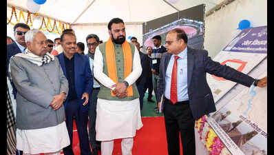 CM visits startup hub, assures entrepreneurs of govt support