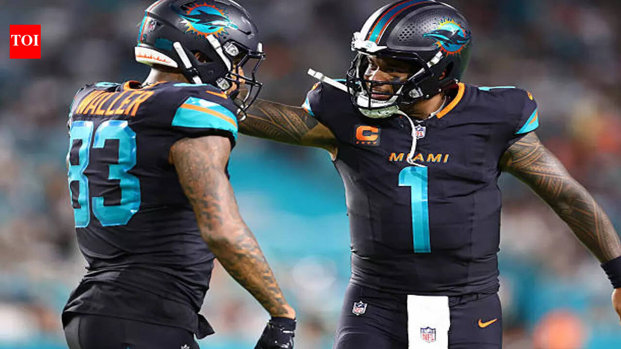 Tua Tagovailoa’s past head injuries seem to be causing inconsistent performance for Dolphins quarterback, says Darren Waller