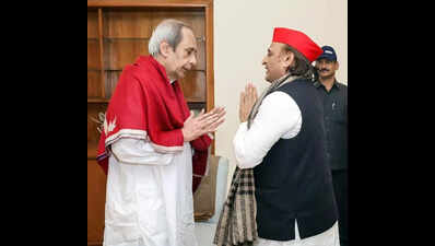 BJP thrives on politics of division,SP relies on vision, says Akhilesh