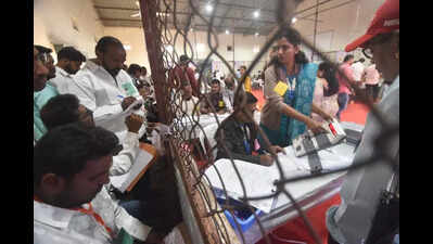 From behind bars: Jailed Shiv Sena neta Lalit Kolhe wins in Jalgaon, RPI’s Londhe loses in Nashik