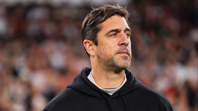 Mystery around Aaron Rodgers’ secret marriage deepens as new theories spark panic among fans while he remains distant