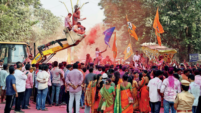  Shinde Sena makes dent in UBT-MNS tally, but only just