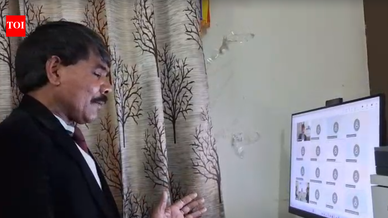 ‘Shared wires’ debate dominates review meet on amendment to Electricity Act