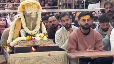 Virat Kohli chants 'Jai Shree Mahakal' during visit to Mahakaleshwar Temple ahead of 3rd IND vs NZ ODI - WATCH