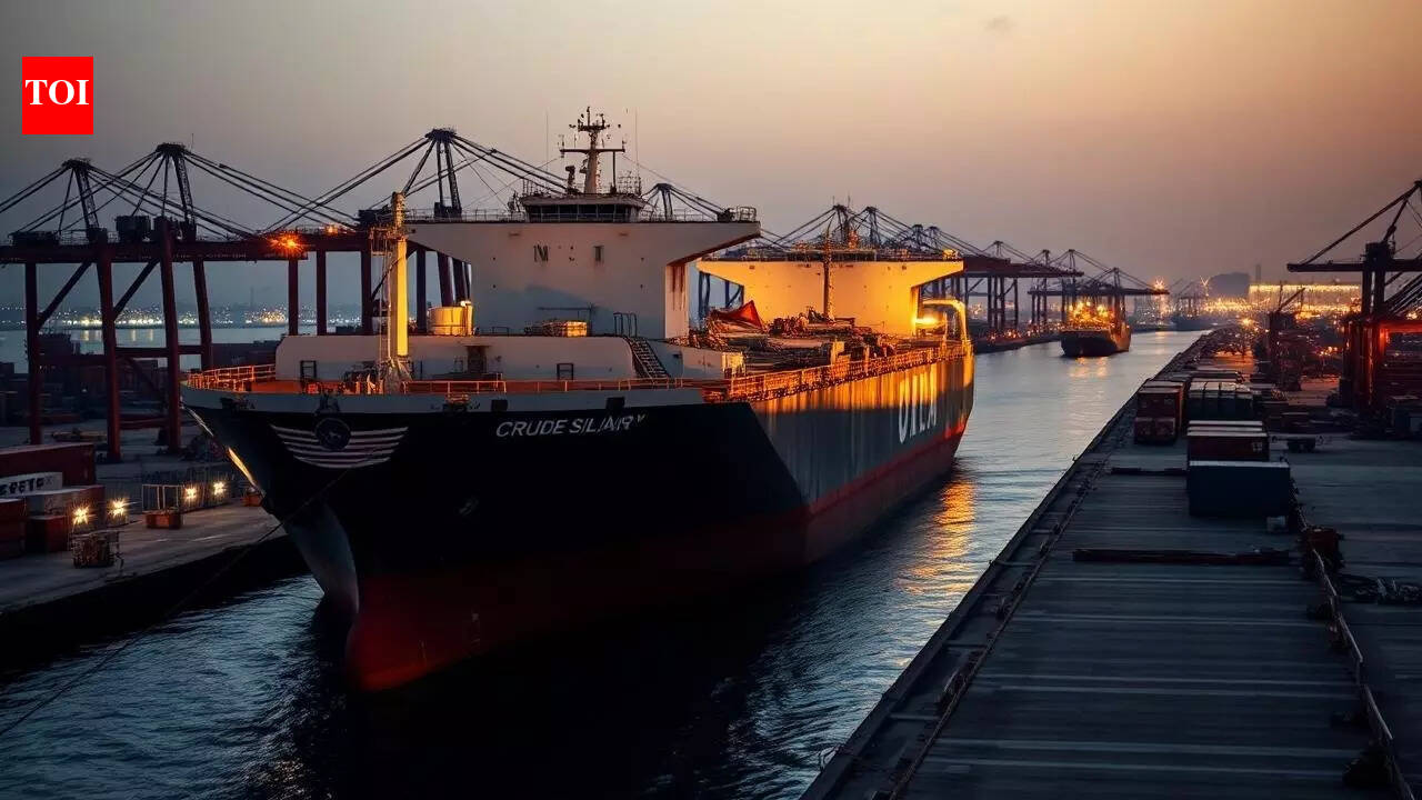 Trump sanctions fail to stop inflow! Some Indian refiners step up Russian crude oil intake; Indian Oil, Nayara boost purchases