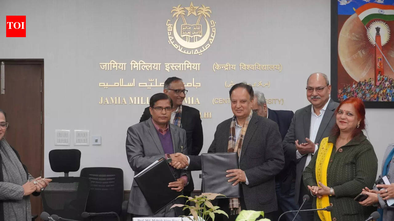 Jamia Millia Islamia signs a MoU with Society for Promotion of Youth and Masses