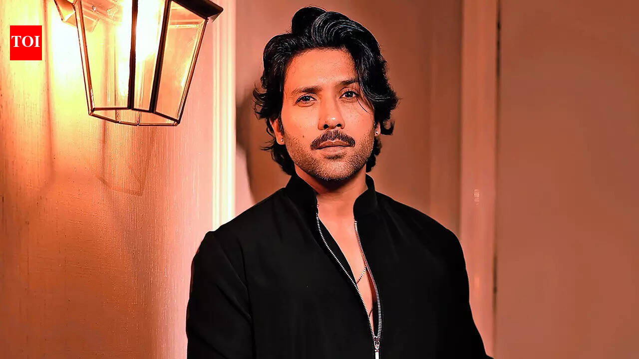 TV has changed, but we keep going: Arham Abbasi on dialect, pay cuts and staying relevant