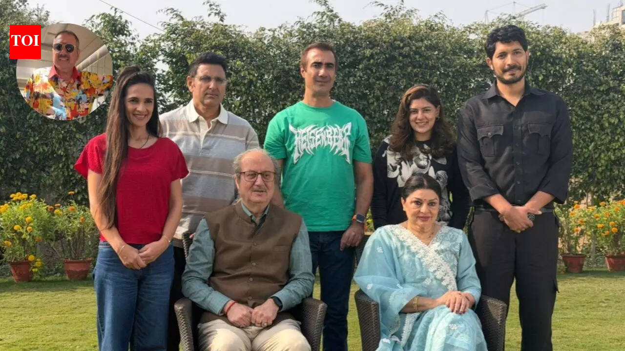 Anupam Kher kicks off 'Khosla Ka Ghosla 2' shoot with OG cast reunion, teases Boman Irani’s return