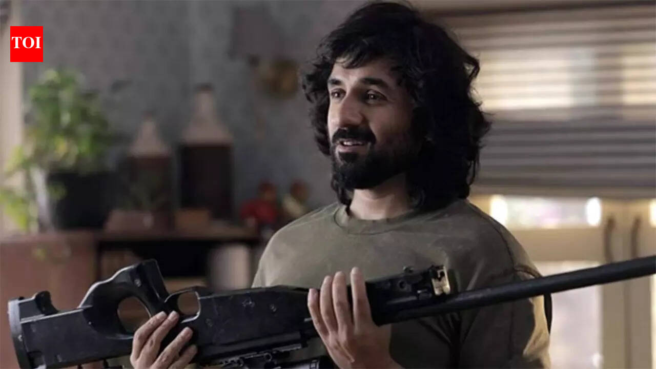 Vir Das reveals why ‘Pathaan’ and ‘Tiger’ made ‘Happy Patel’ possible: 'I decided to rewrite the whole script'