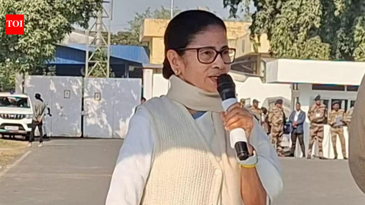 Mamata's attack on 'agencies': Bengal CM asks CJI to protect Constitution; inaugurates Jalpaiguri circuit bench