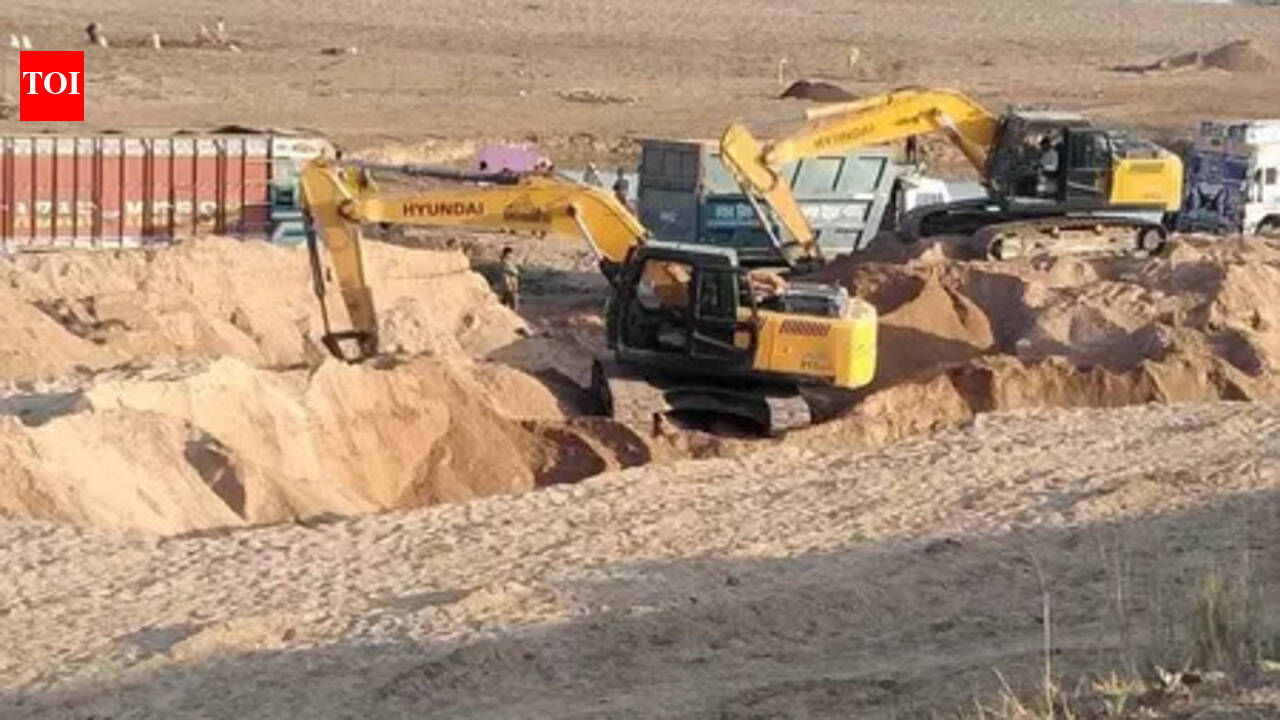Over Rs 1 cr fine slapped on illegal sand miners in Gaya