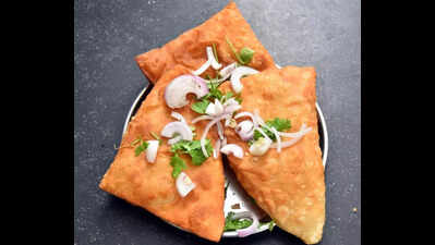 Looking for Lukhmi: A Royal Snack From Hyderabad Now Finds Few Patrons
