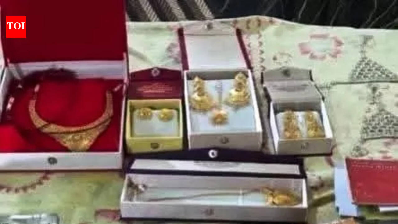 10 cattle smugglers held in raids across 5 districts in Odisha, Rs 1.25 cr seized